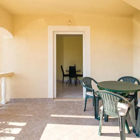Appartamento 1 Bedroom Pet Friendly In *